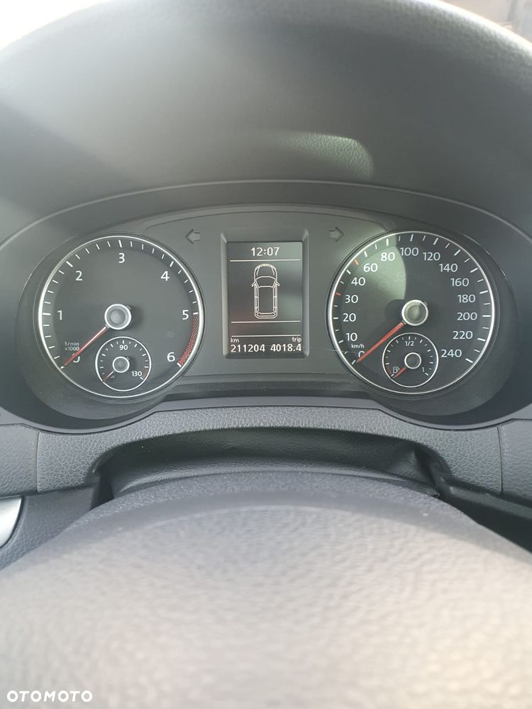 Volkswagen Sharan 2.0 TDI 4Motion BlueMotion Technology Highline - 15