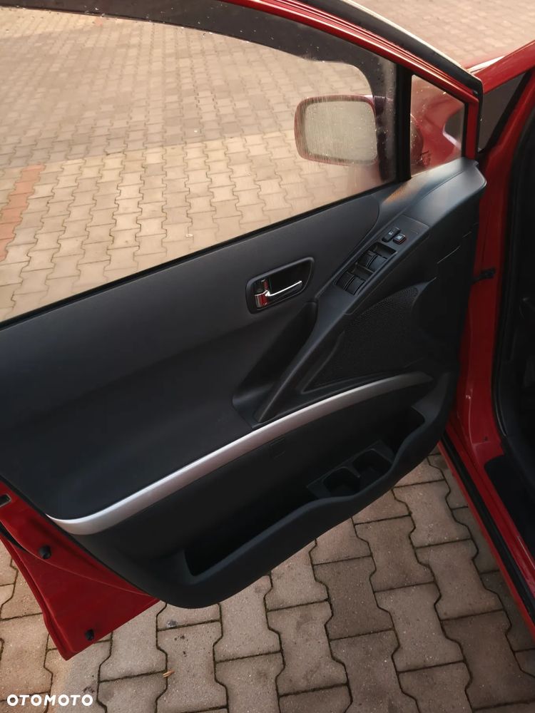 Toyota Corolla Verso 2.2 D-CAT Sol - 13