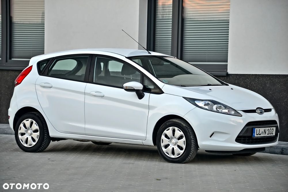 Ford Fiesta 1.25 Ambiente - 23