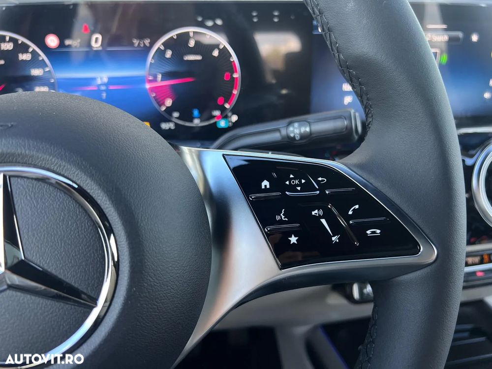 Mercedes-Benz GLA 200 d Aut. - 10