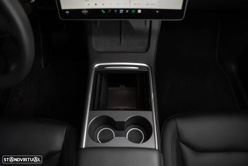 Tesla Model Y Long Range Dual Motor AWD - 11