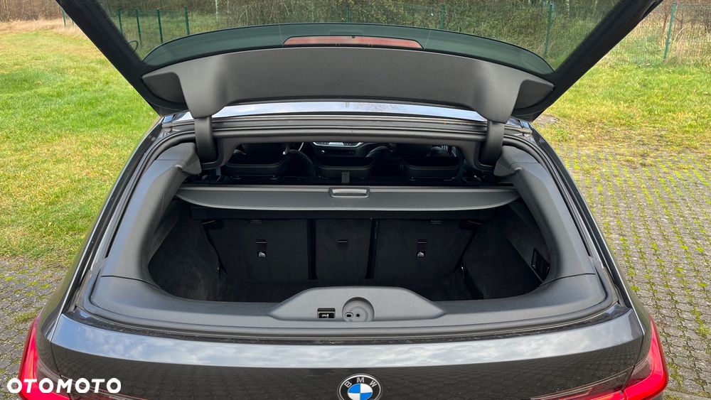 BMW Seria 3 320d Sport Line Sport - 13