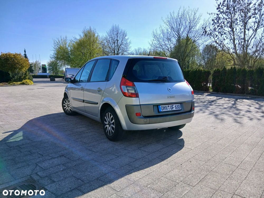 Renault Scenic 1.6 16V Authentique Dynamique - 9