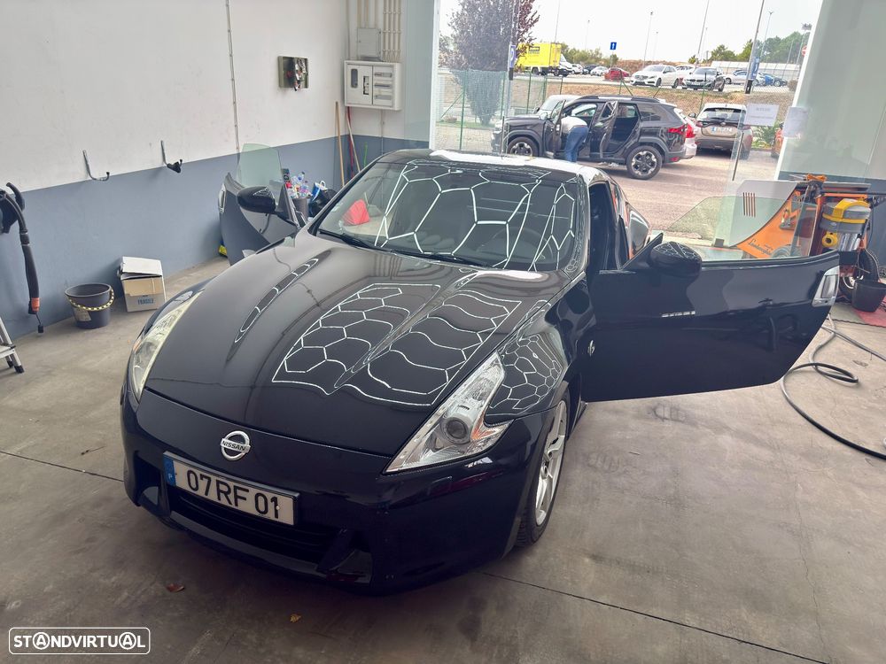 Nissan 370 Z - 10