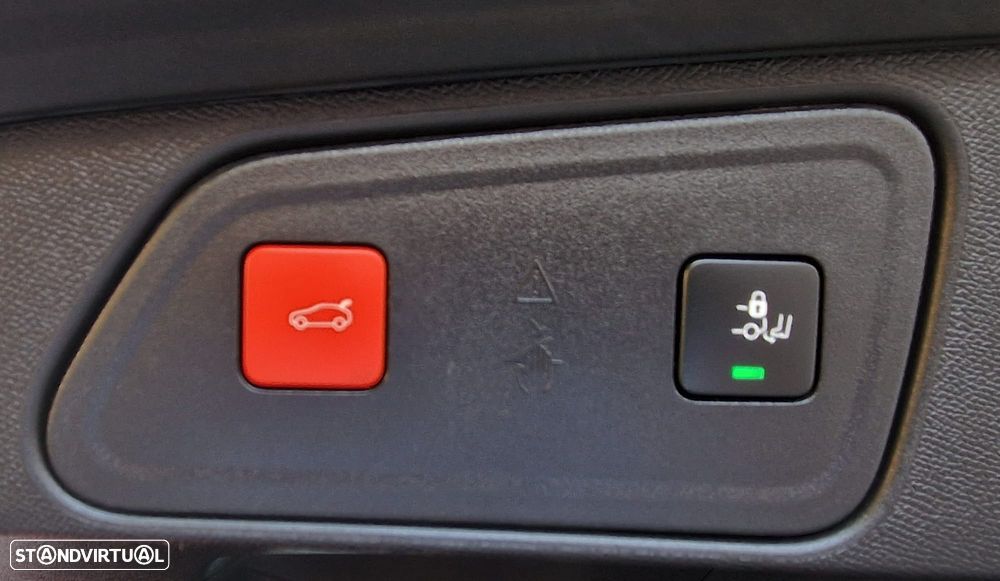 Peugeot 3008 PureTech 130 Stop & Start GPF Allure - 31