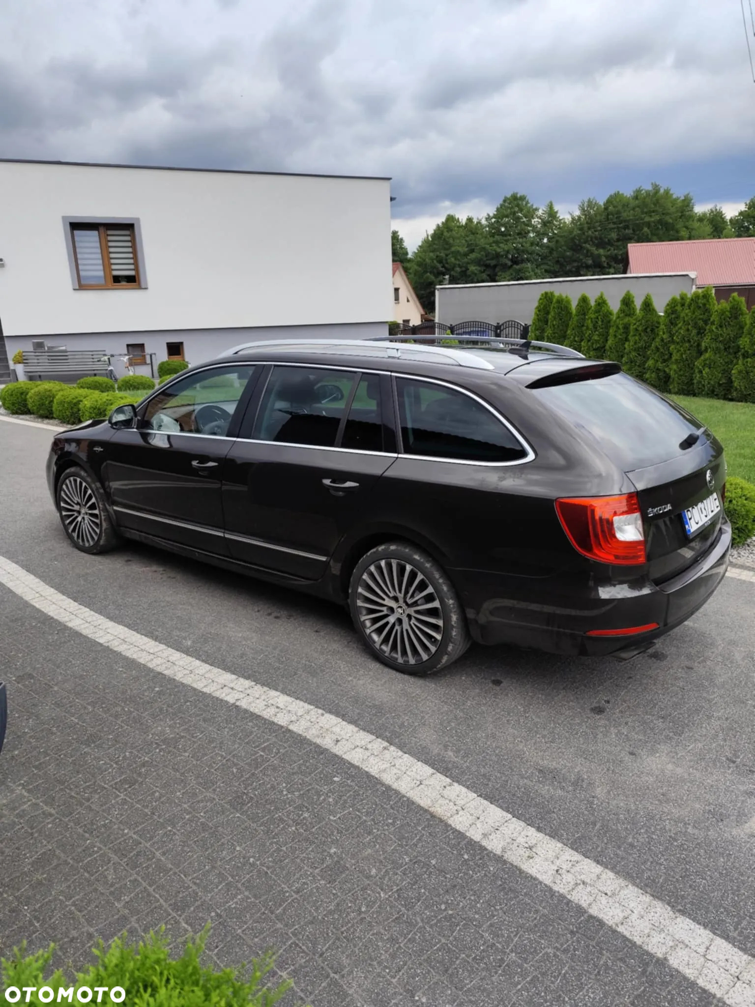 Skoda Superb Combi 2.0 TDI L&K - 11