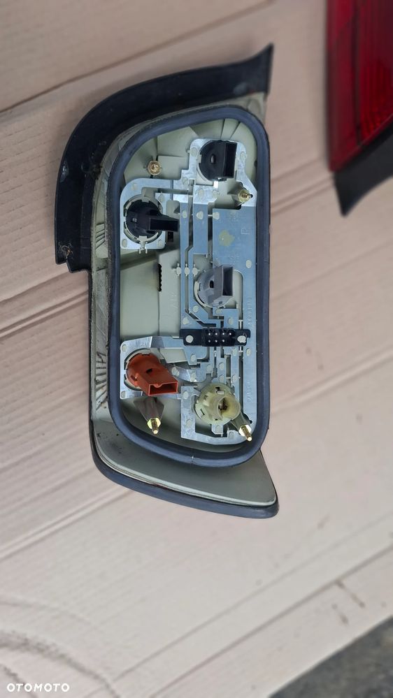 BMW E36 CABRIO COUPE LAMPY TYŁ TYLNIE MA PAKIET - 7