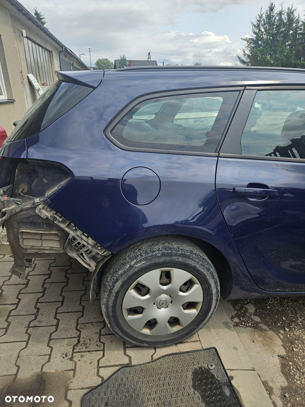 Opel Astra J kombi błotnik  poszycie ćwiartka lewa prawa tył tylna
