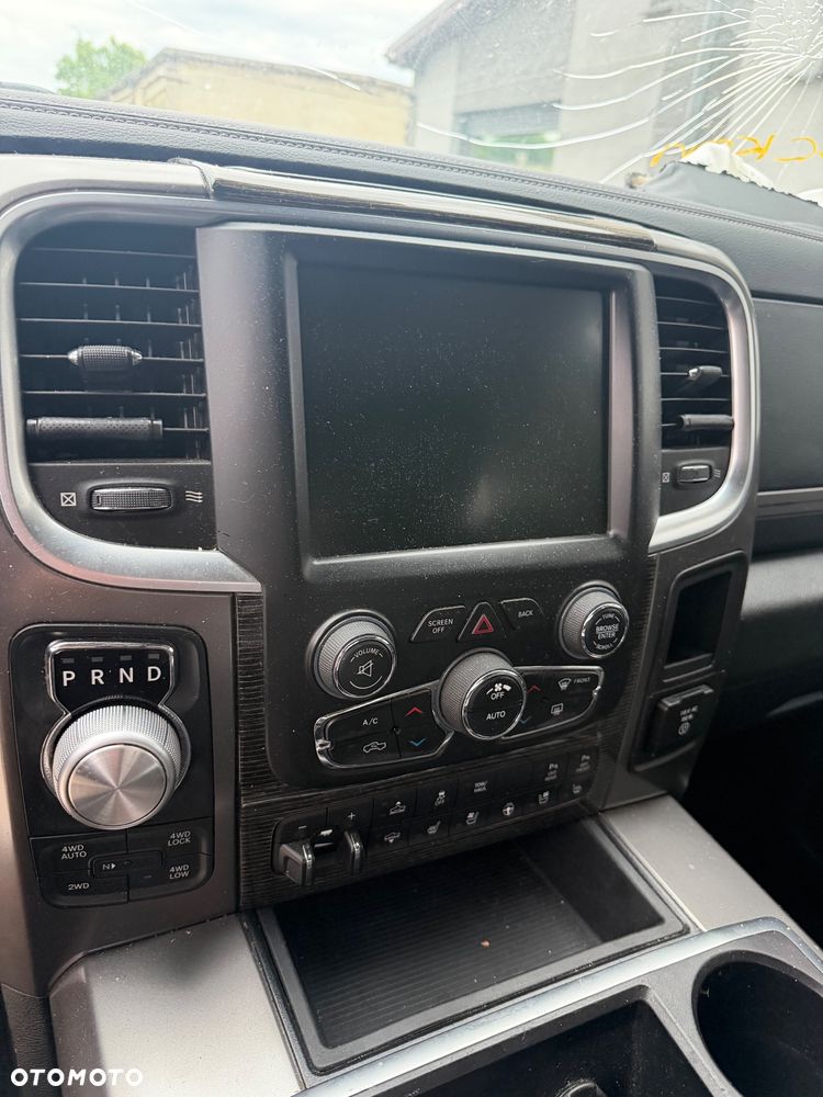 Dodge RAM 5.7 4x4 - 16