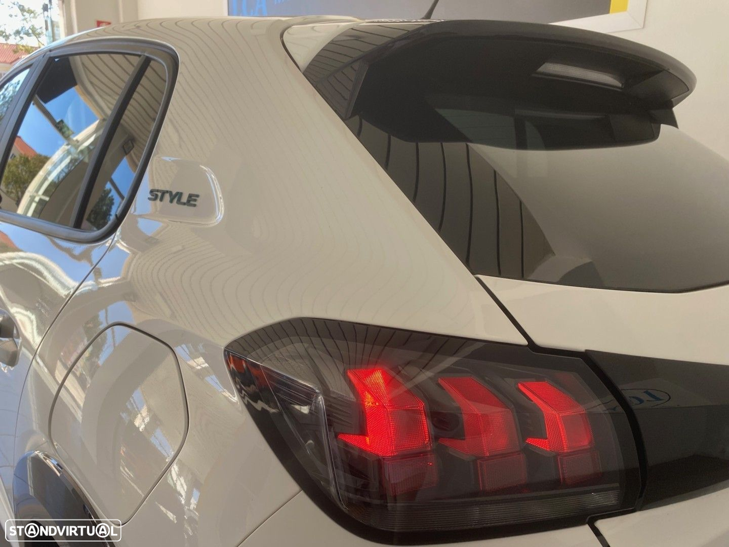 Peugeot e-208 50 kWh Active Pack - 7