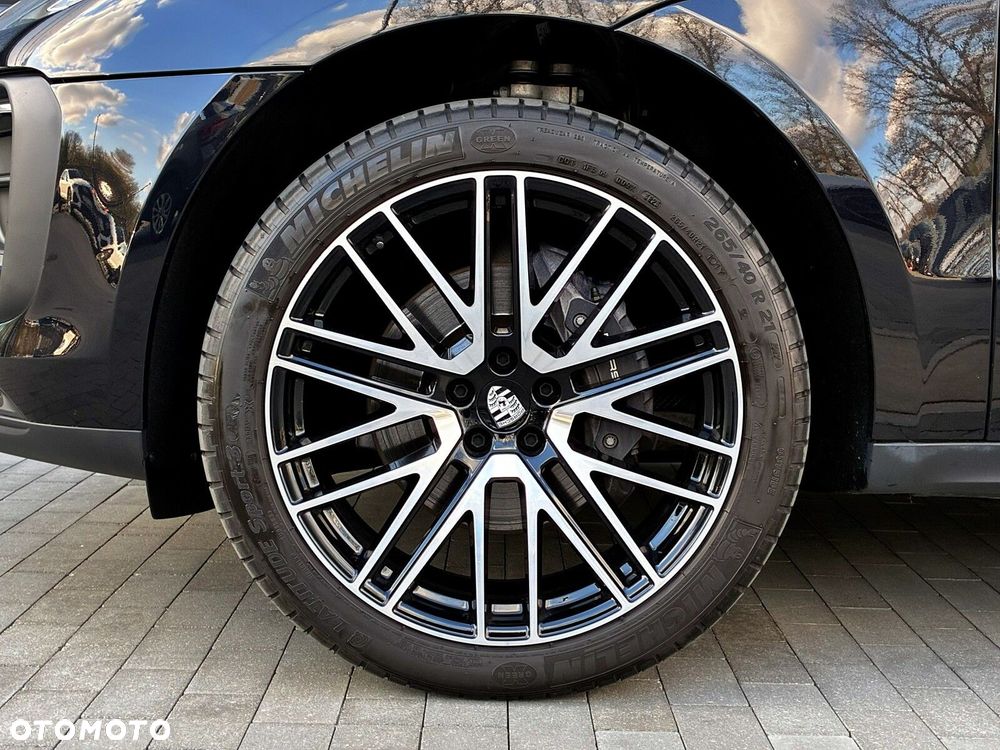Porsche Macan - 35