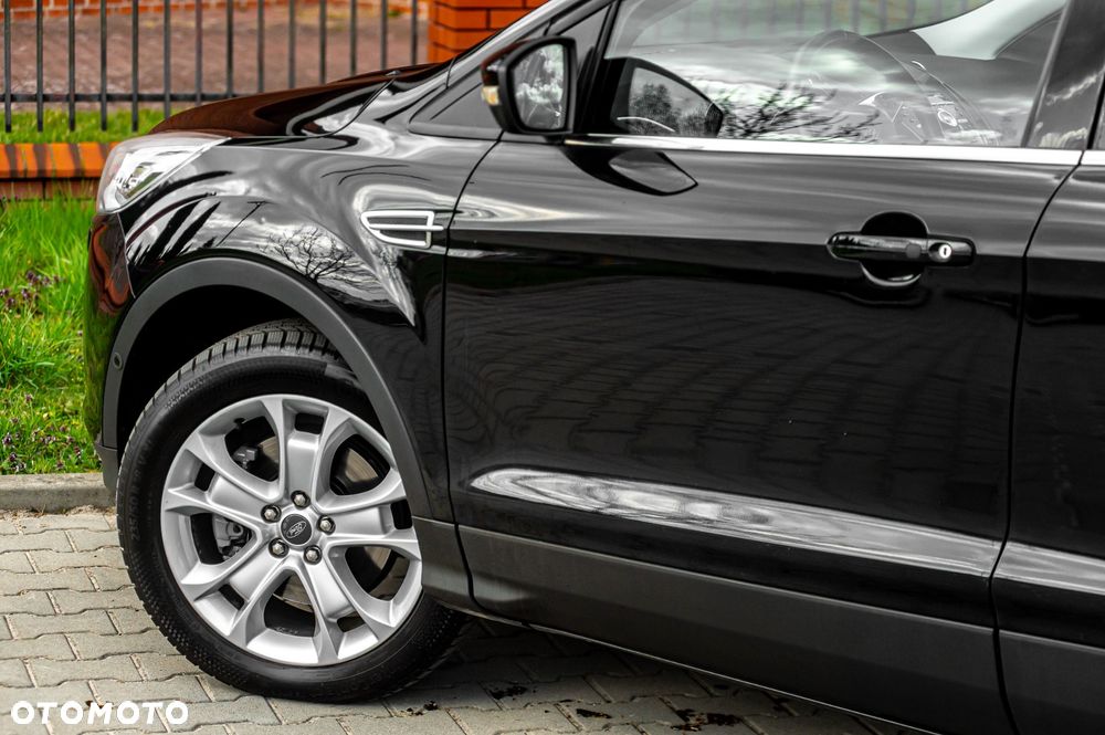 Ford Kuga 1.6 EcoBoost 4x4 Titanium - 11