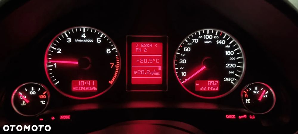 Audi A4 Avant - 11