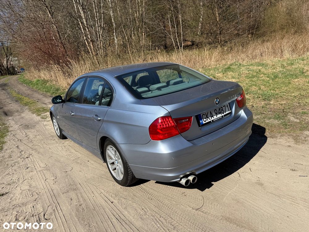 BMW Seria 3 325i Edition Lifestyle - 6