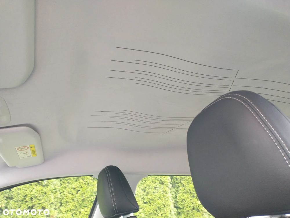 Peugeot 2008 - 8
