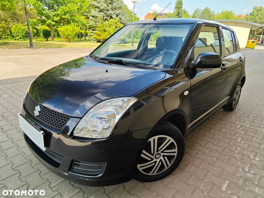 Suzuki Swift - 1