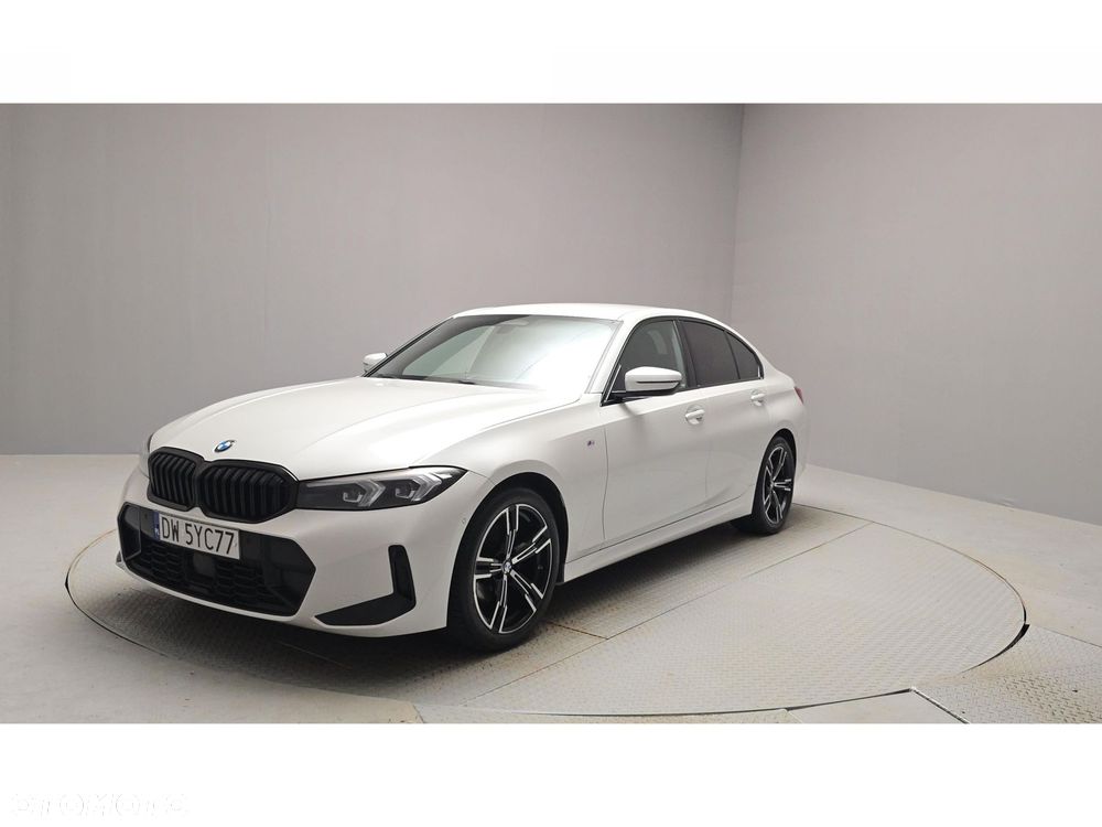 BMW Seria 3 320d xDrive mHEV M Sport - 1
