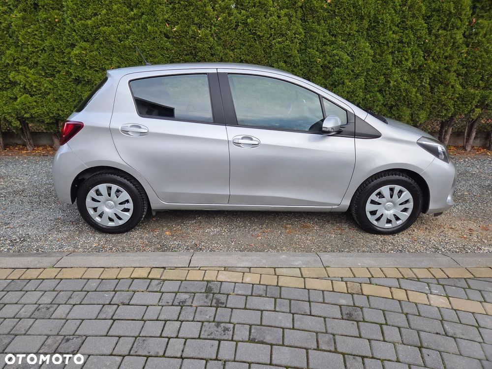 Toyota Yaris 1.33 Premium - 27