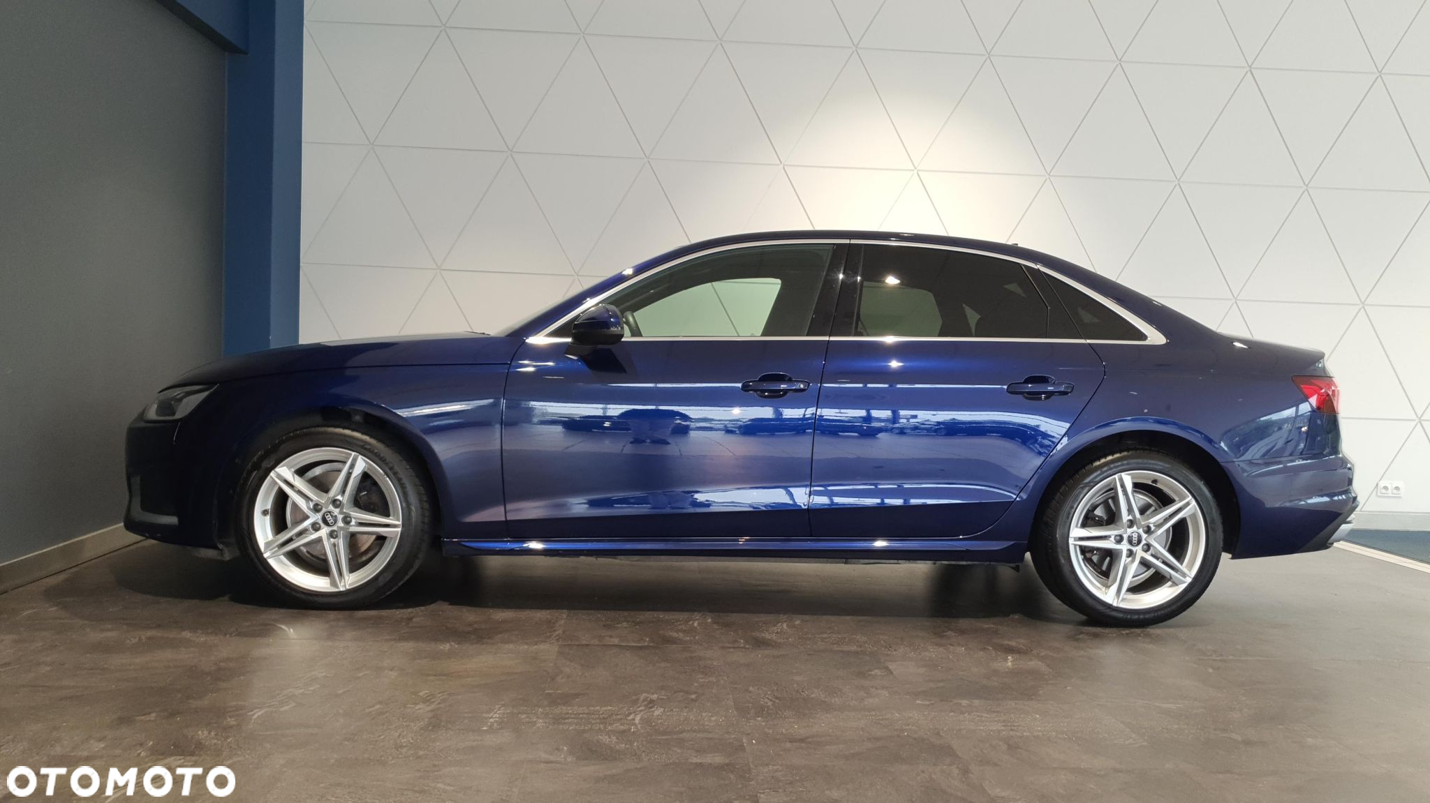 Audi A4 35 TFSI mHEV Advanced S tronic - 2