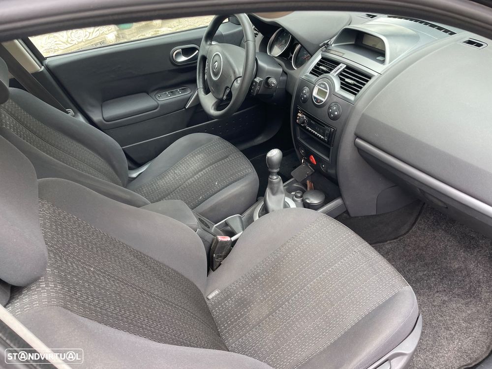 Renault Mégane 1.5 dCi Privilège - 24