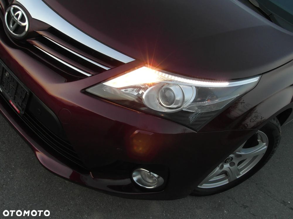 Toyota Avensis 1.8 Edition-S - 13