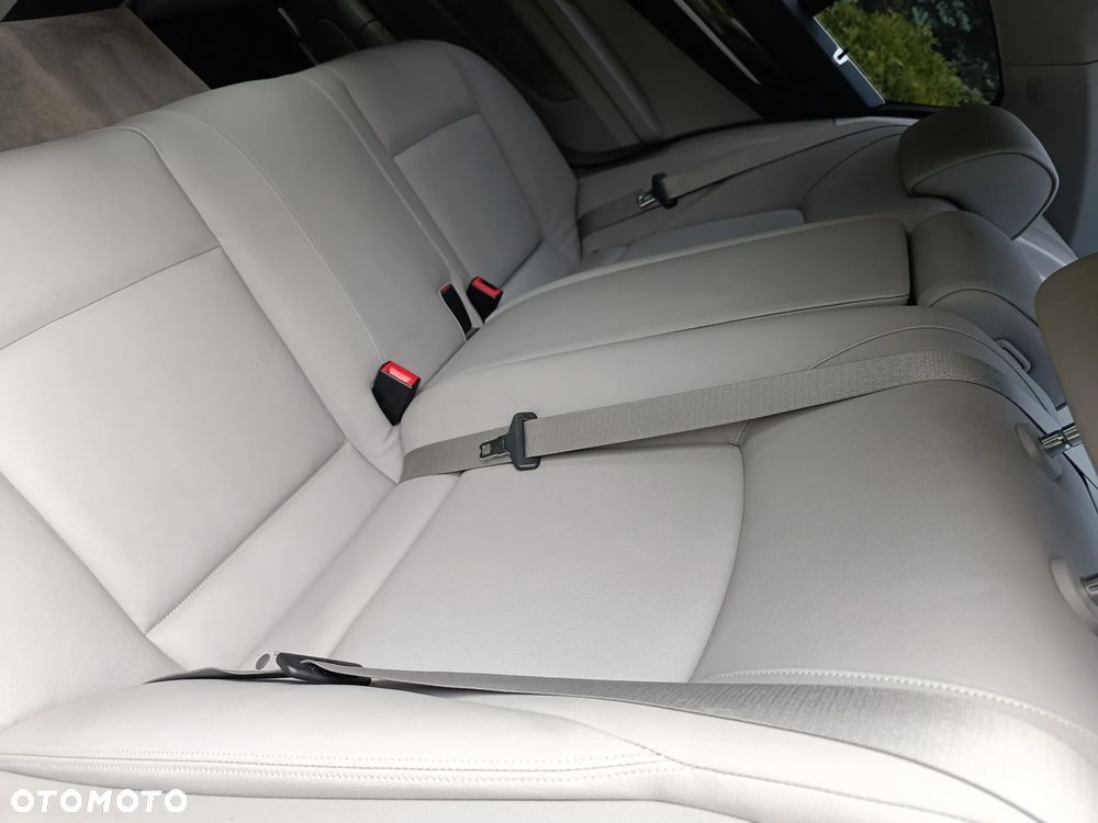 BMW Seria 7 - 10