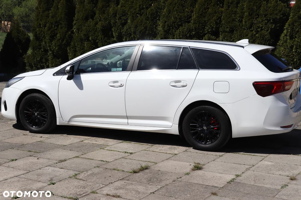 Toyota Avensis 1.8 Premium - 2