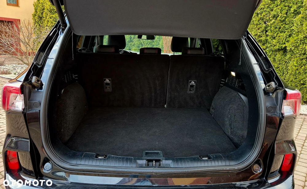 Ford Kuga 2.5 Duratec PHEV ST-LINE X - 19