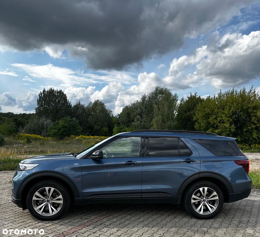 Ford Explorer - 10