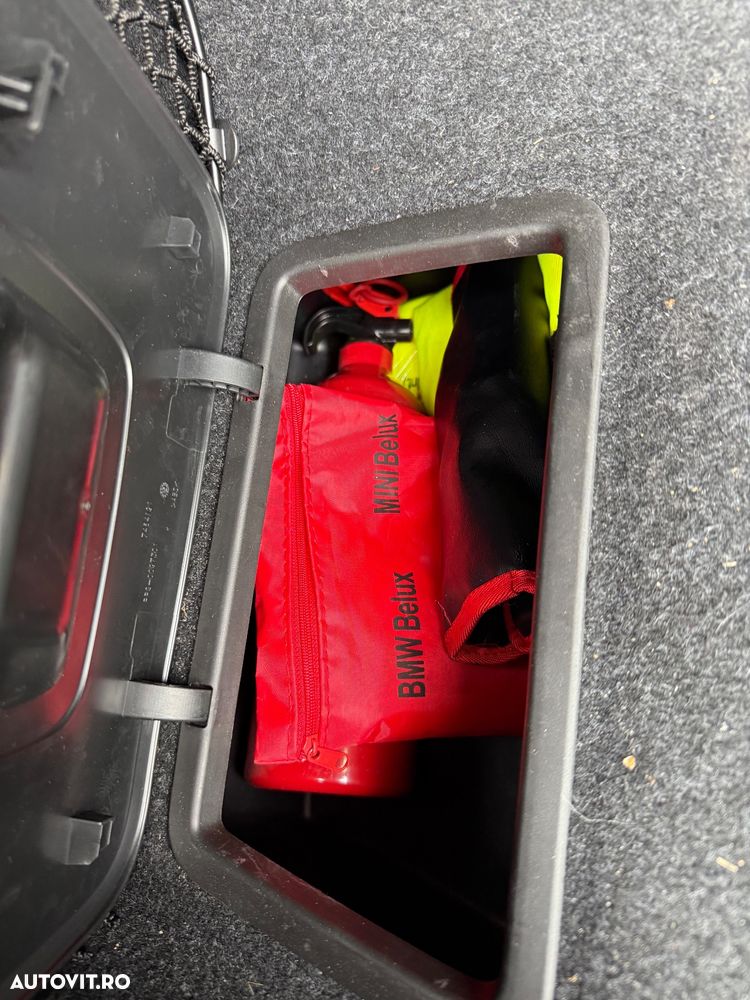 BMW Seria 5 520i AT - 33