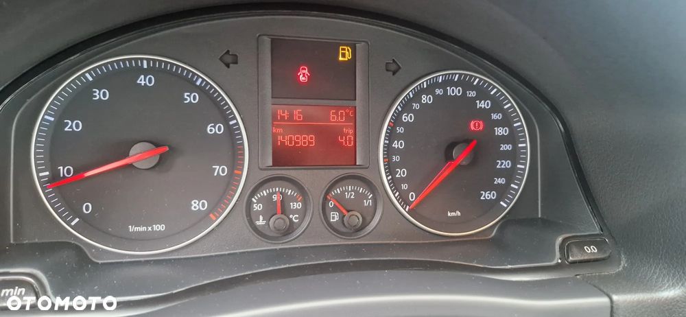 Volkswagen Golf Plus 1.6 FSI Tour Edition - 9