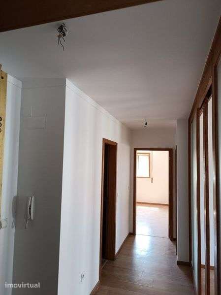 Alugo apartamento t2 em campo sobrado valongo - Grande imagem: 3/7