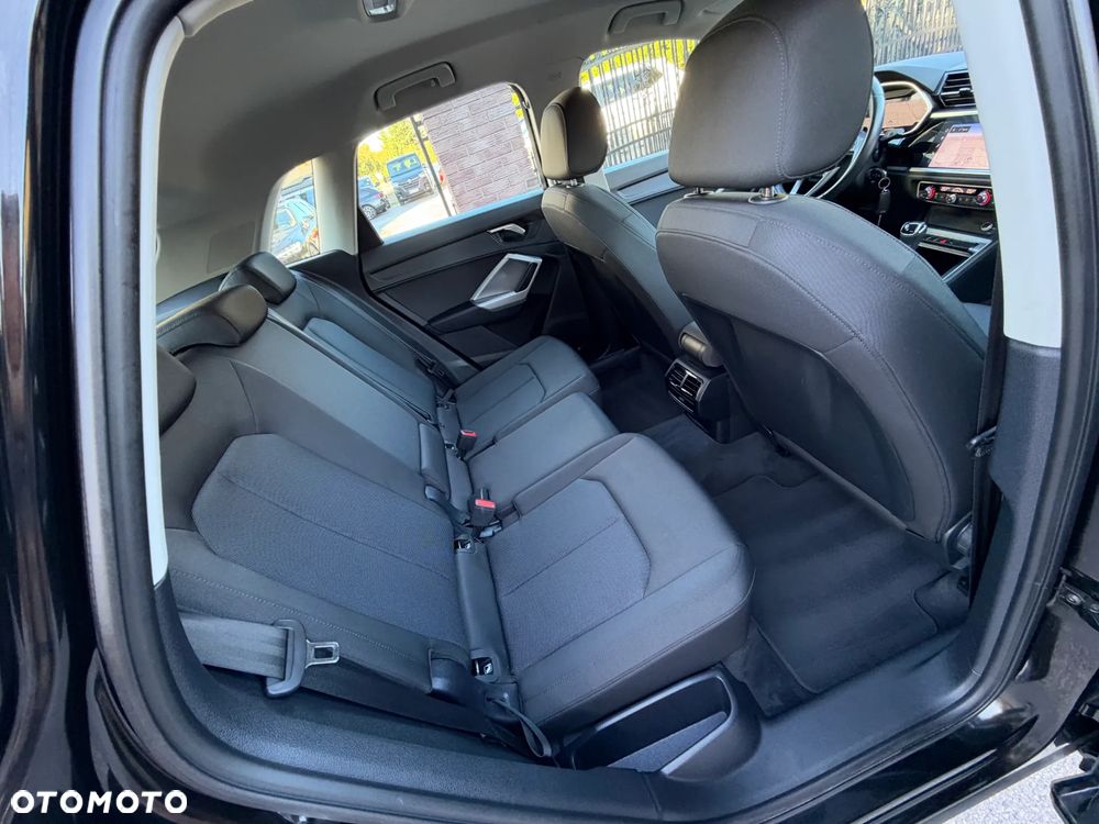 Audi Q3 35 TFSI mHEV Advanced S tronic - 32