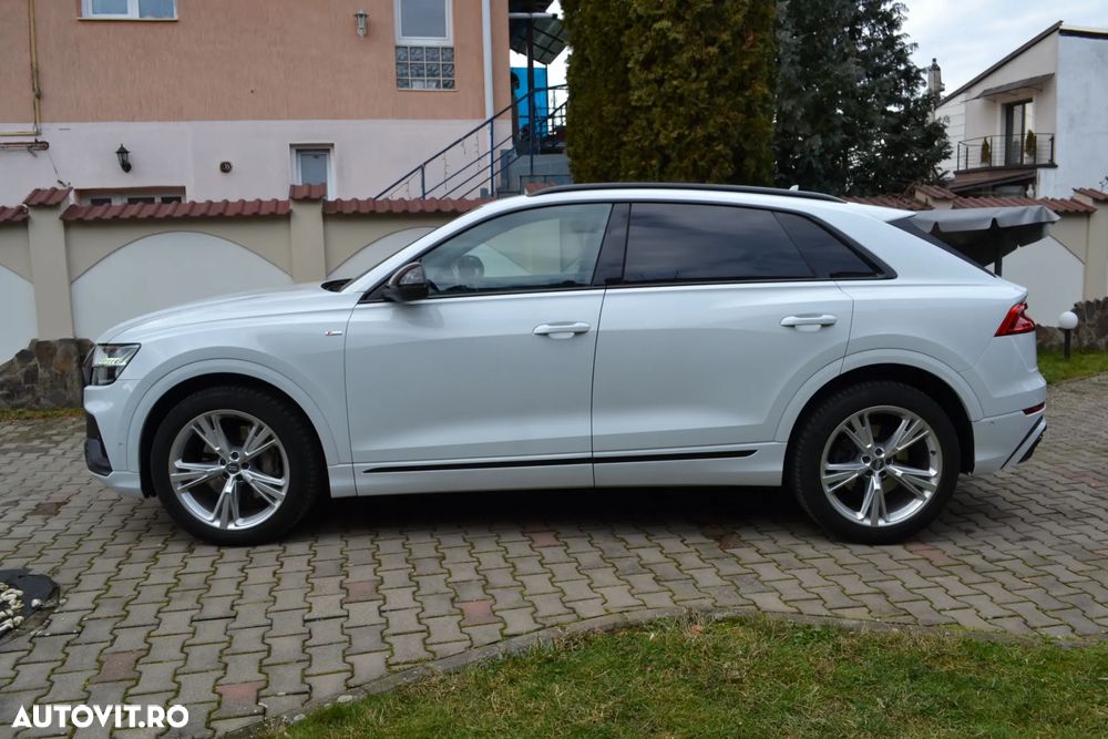 Audi Q8 - 2