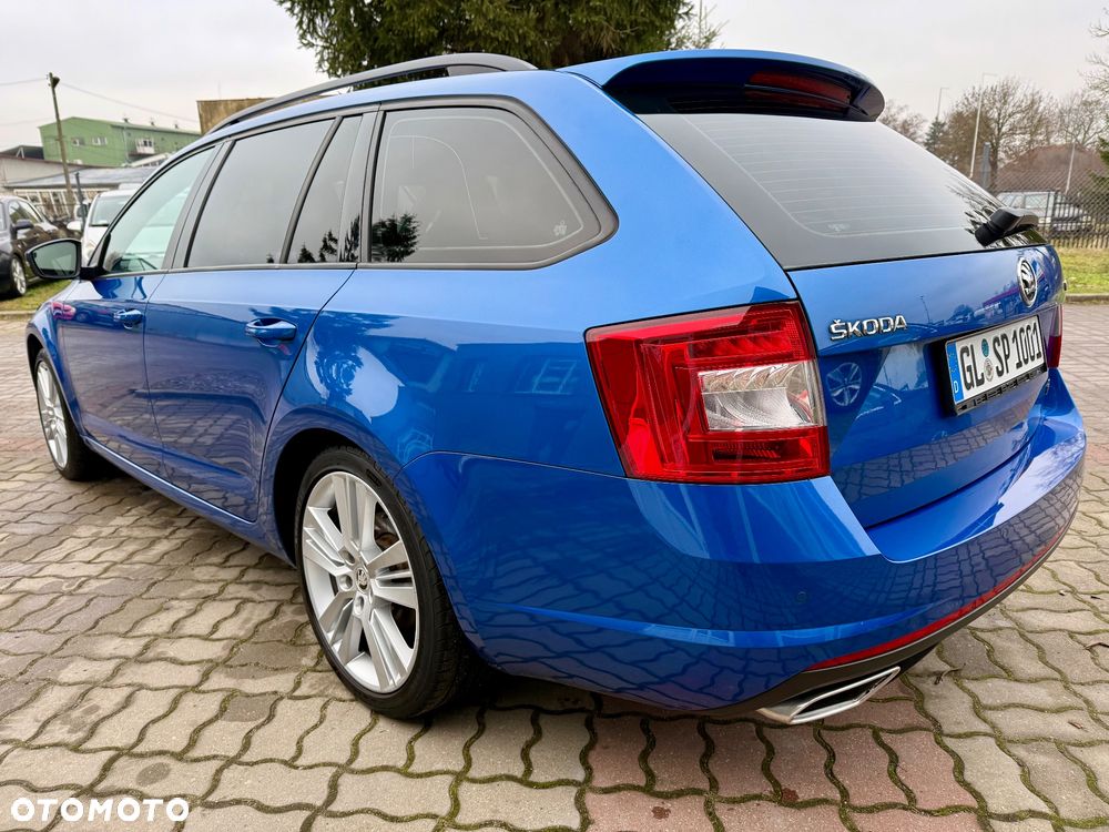 Skoda Octavia 2.0 TDI DSG RS - 8