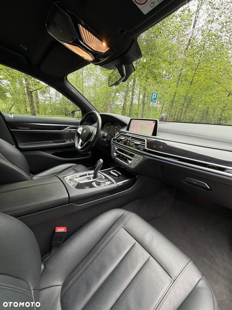 BMW Seria 7 730d xDrive sport - 11