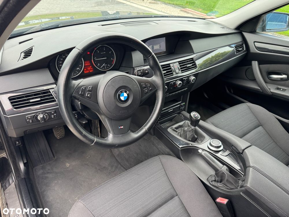 BMW Seria 5 - 16