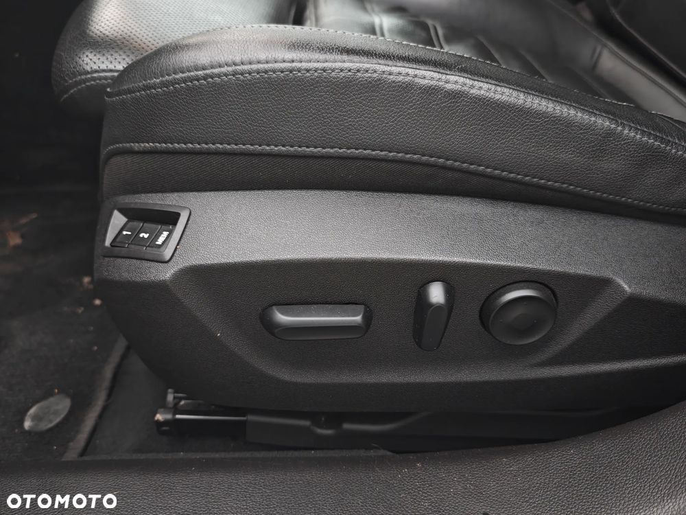 Opel Insignia 1.6 SIDI Turbo Touer Innovation - 24