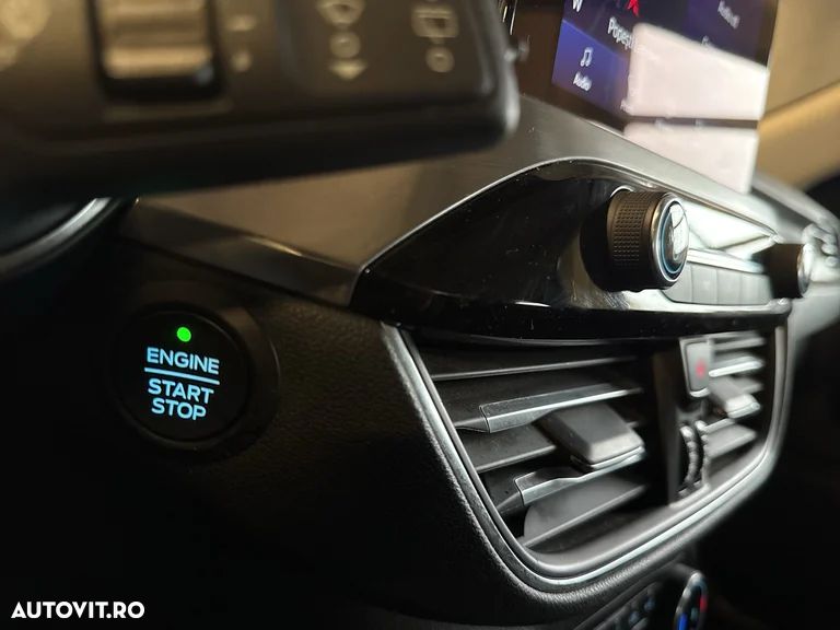 Ford Kuga - 20