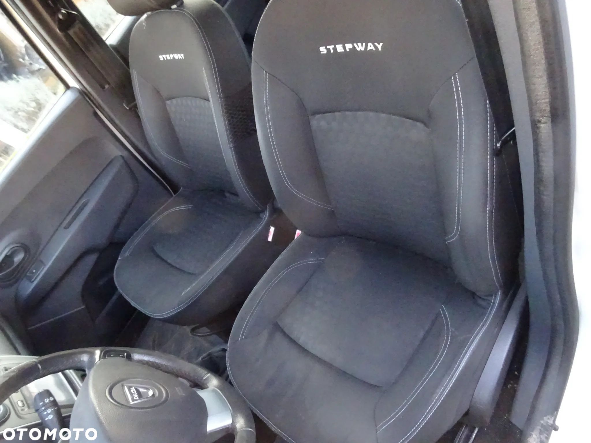DACIA LODGY STEPWAY DOKKER KOMPLET FOTEL PRZOD PRZEDNIE L+P KANAPA TYL SRODKOWA POLECAM INNE CZESCI ROZNE - 1