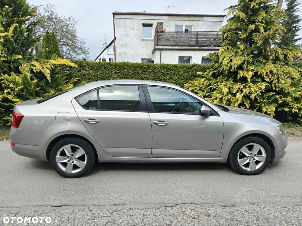 Skoda Octavia 1.4 TSI Ambition - 4