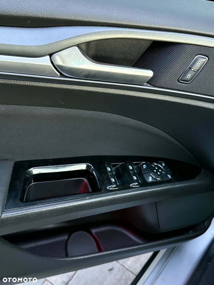 Ford Mondeo 2.0 TDCi PowerShift-Aut Allrad Titanium - 8