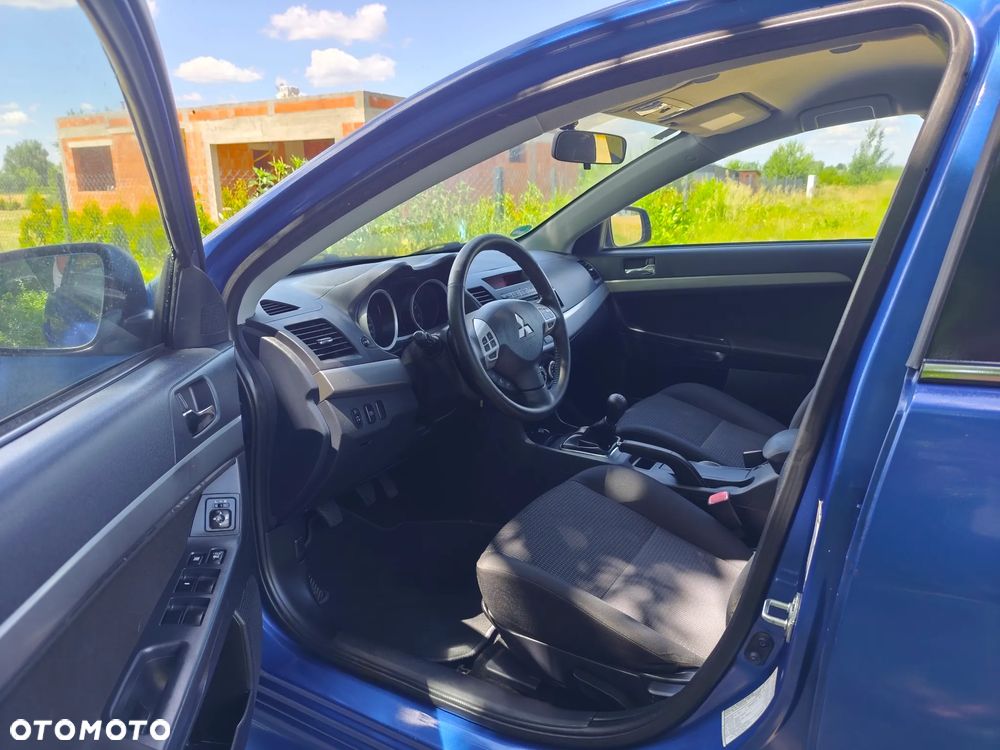 Mitsubishi Lancer 1.8 Intense - 18