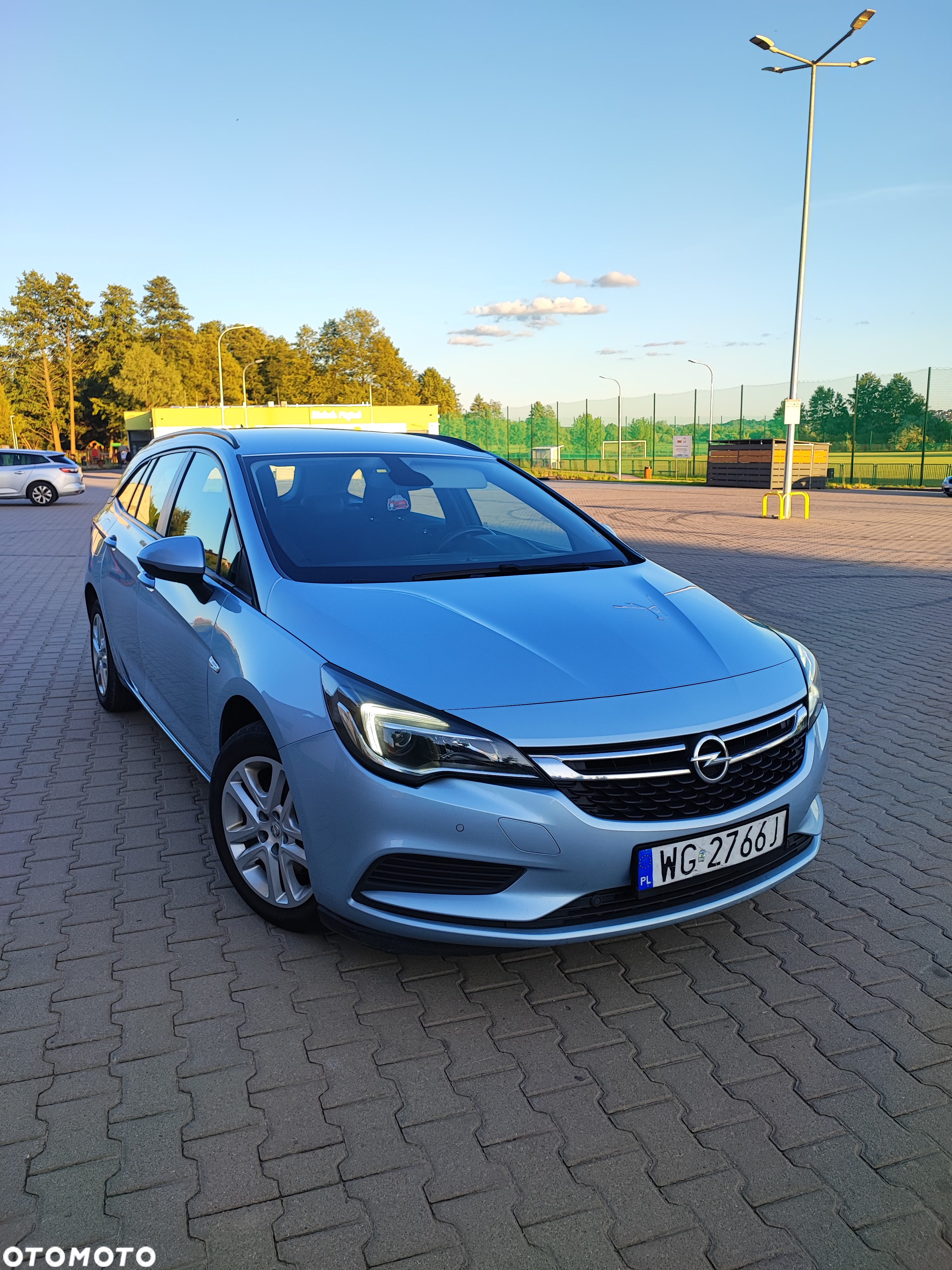 Opel Astra IV 1.6 CDTI Enjoy - 9