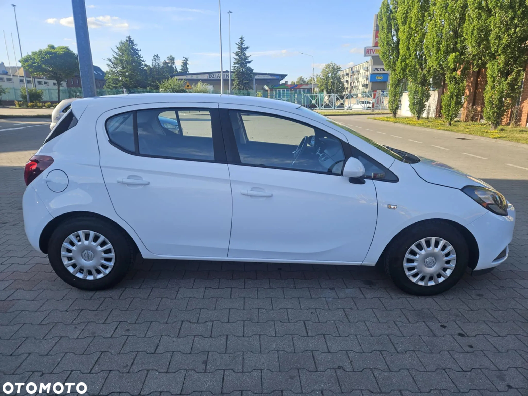 Opel Corsa 1.4 Enjoy - 4