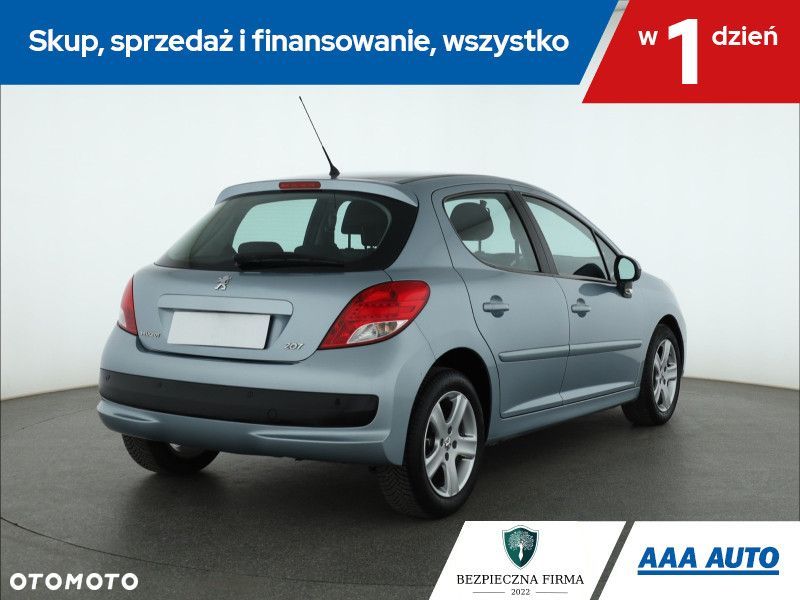Peugeot 207 - 7