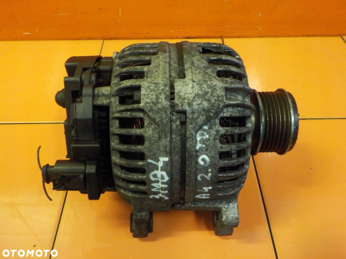 AUDI A4 B8 EXEO A5 Q5 2.0 TDI 10r 143KM CAG alternator - 3