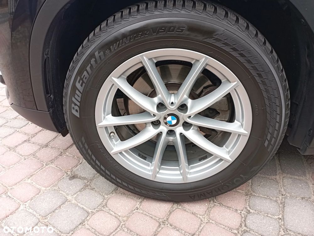 BMW X3 xDrive20i Advantage sport - 28