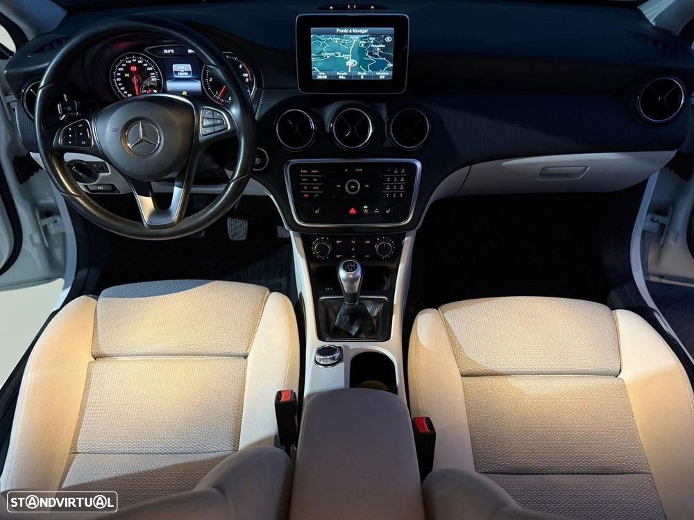 Mercedes-Benz A 200 - 5