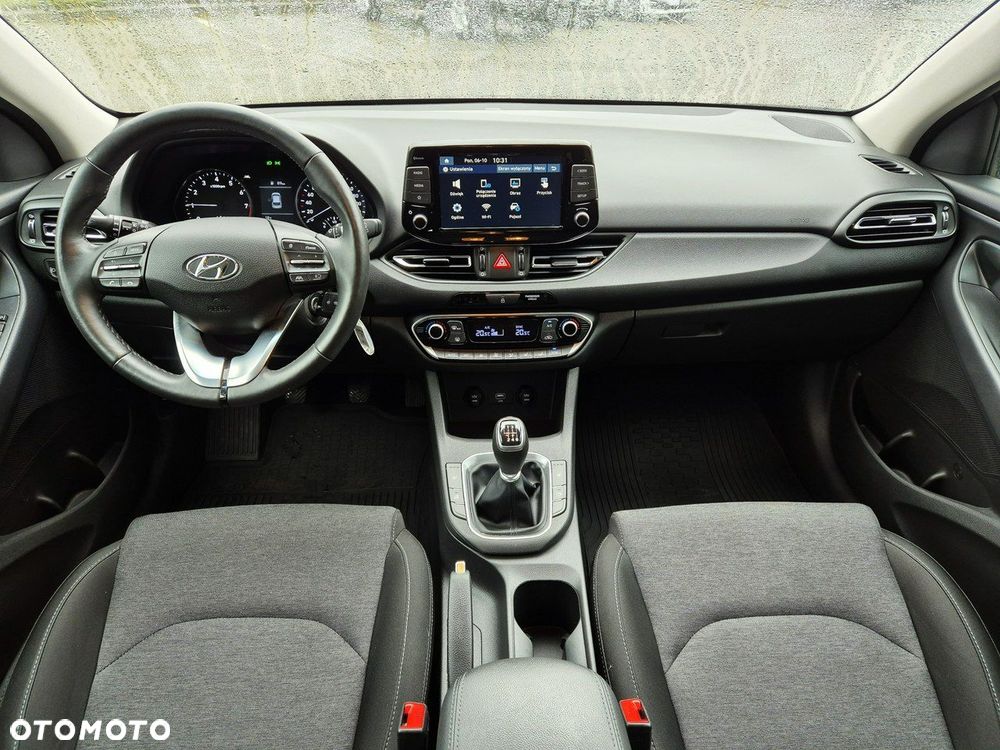 Hyundai i30 1.5 T-GDI 48V Smart - 22